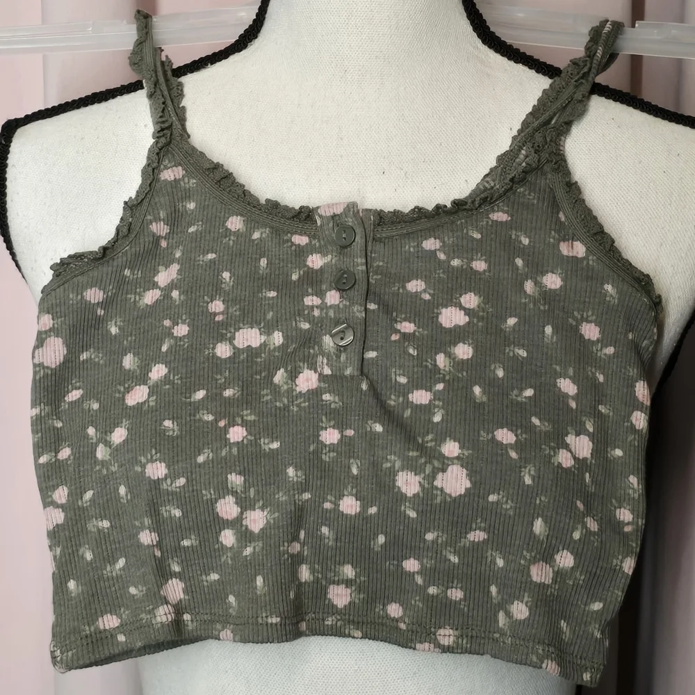 AERO Floral Crop Top - Picture 3 of 3